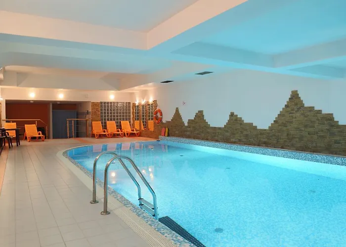 Apartament Radowid 15 w centrum z basenem
